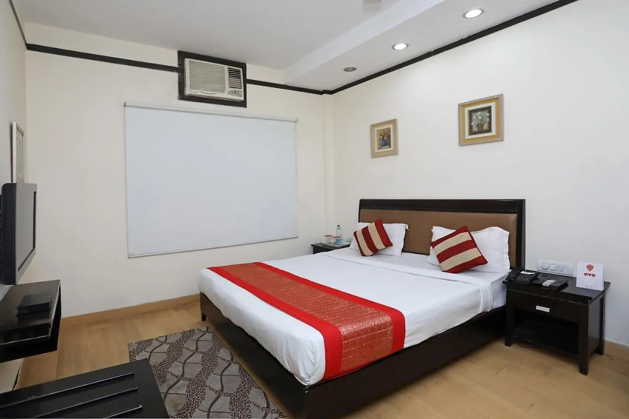 Oyo 6558 Sd Royal Inn 古尔冈