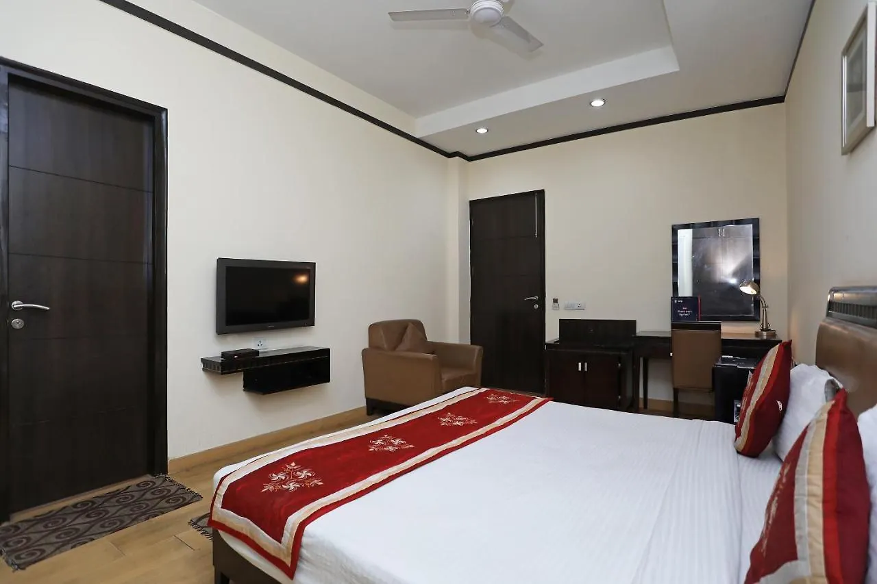 Oyo 6558 Sd Royal Inn 古尔冈 酒店
