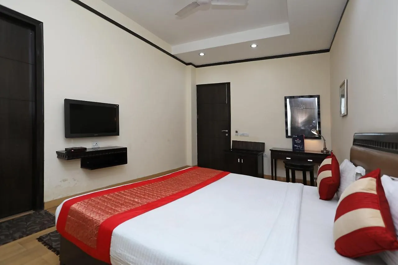 Oyo 6558 Sd Royal Inn 古尔冈 酒店