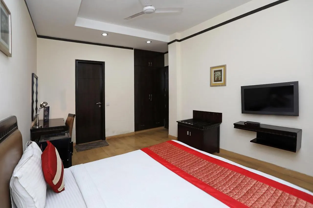 호텔 Oyo 6558 Sd Royal Inn 구르가온